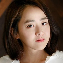 Selamat! Moon Geun Young Umumkan Pernikahan