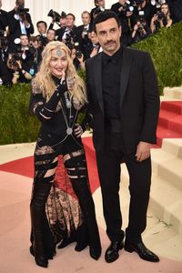 Riccardo Tisci Ucapkan Selamat Tinggal Pada Givenchy