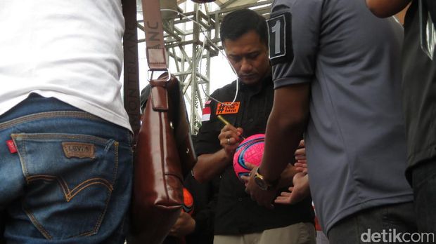 Agus buka turnamen futsal / 