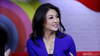 Sarwendah mengatakan bahwa putri kecilnya, Thalia menjadi salah satu penghibur bagi dirinya dan Ruben Onsu selepas kepergian sang ayah. Hanif Hawari/detikHOT