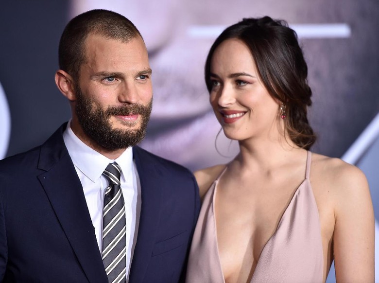 Potongan Gambar Terbaru Christian Grey dan Anastasia Steel di Film Fifty Shades Freed Potongan Gambar Terbaru Christian Grey dan Anastasia Steel di Film Fifty Shades Freed