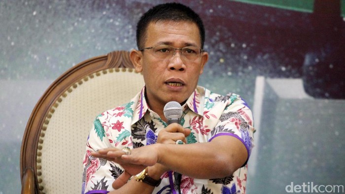 Masinton Pasaribu adalah politikus PDIP. Pria kelahiran Sibolga 11 Februari 1971 itu juga anggota Komisi III DPR.
