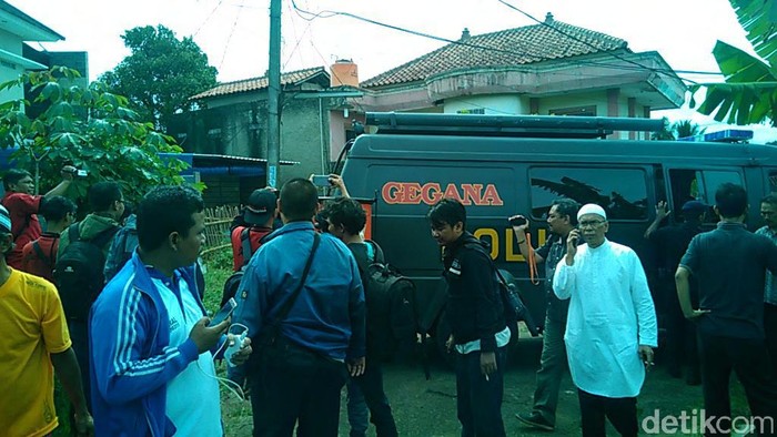 Koper Mencurigakan Ditemukan di Rumah Adik Bos Pandawa di Depok