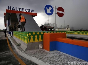 Halte CSW Transjakarta Belum Beroperasi