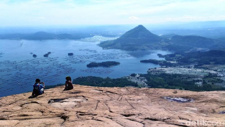 Wisata purwakarta 2021