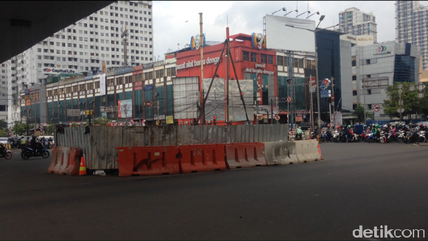  Underpass Matraman, Jakarta Timur, Jumat (3/2/2017)