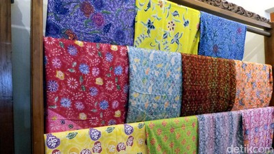 Rahasia di Balik Keindahan Kain Batik Riau