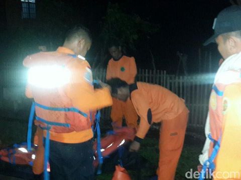 Kapal Penyeberangan Karam di Perairan Takalar, 3 Penumpang Tewas 