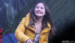 Prilly Latuconsina Happy Banget Sih!