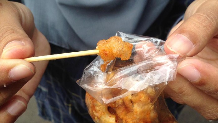 Biasa jajan sembarangan tubuh akan beradaptasi? Foto: Detikfood Biasa jajan sembarangan tubuh akan beradaptasi? Foto: Detikfood