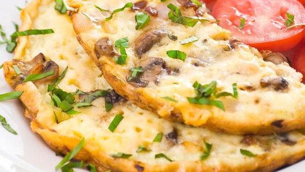 Bosan Omelet yang Biasa? Coba Intip 8 Kreasi Omelet Bikinan Netizen Ini