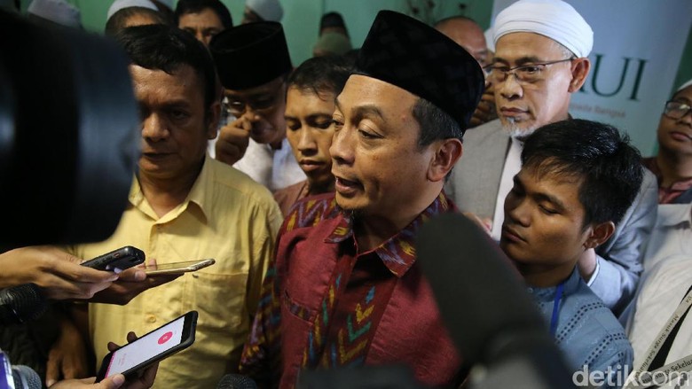 Kata Pengacara Bachtiar Nasir Soal Pengumpulan Dana 212 via Yayasan Kata Pengacara Bachtiar Nasir Soal Pengumpulan Dana 212 via Yayasan