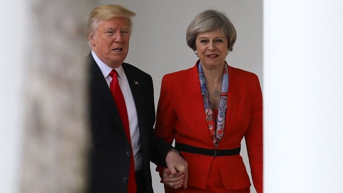 Tahukah Anda, Presiden Trump Takut dengan Tangga?