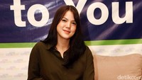 Pasca melahirkan berat badan Alice langsung turun secara drastis. Pool/Noel/detikHot.