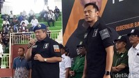 SBY mengawali pidatonya dalam Apel Siaga Partai Pendukung Agus-Sylvi dengan menyampaikan alasannya turun langsung dalam acara itu.