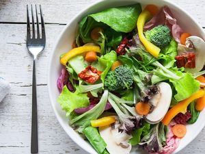 Salad Juga Baik Dikonsumsi Saat Sahur atau Sarapan