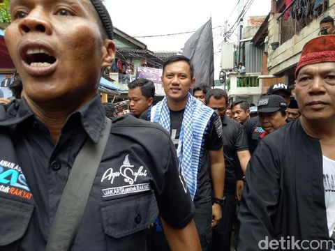  Cagub DKI Jakarta Agus Harimurti Yudhoyono di Pasar Kambing, Tanah Abang, Jakarta Pusat, Sabtu (4/2/2017).