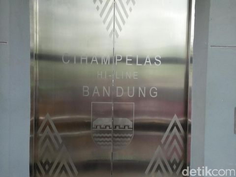 Teras Cihampelas, Jalur Pedestrian 'Langit' yang Nyaman Bagi Difabel