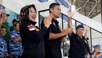 SBY bersama pasangan cagub-cawagub DKI Jakarta Agus-Sylvi di GOR Ciracas, Jakarta Timur, Sabtu (4/2/2017).