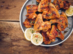Bikin Chicken Wings Pedas Segar A la Gordon Ramsay