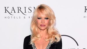 Duh, Rumah Tangga Pamela Anderson Hancur Gegara Film Borat