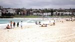 Pasir Putih & Bule Berbikini, Inilah Pantai Bondi di Sydney