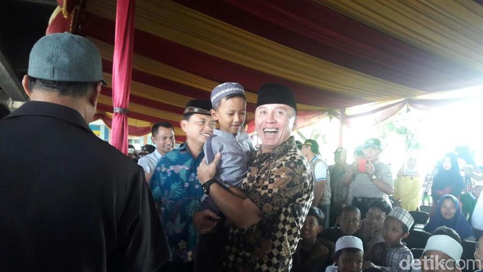 Kapolda Metro Jaya Bertemu Tokoh Agama dan Sembelih Kerbau di Priok