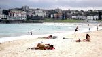 Pasir Putih & Bule Berbikini, Inilah Pantai Bondi di Sydney