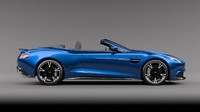 Vanquish S Volante ini menggunakan sistem Rear Wheel Drive (RWD). Mobil ini dibekali transmisi Touchtronic III delapan percepatan.