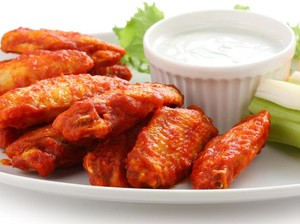 Kocak! 5 Mitos Makanan Unik Ini Hanya Ada di Indonesia