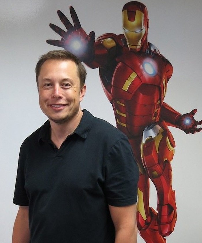 Hadiah Mobil untuk Iron Man Versi Dunia Nyata