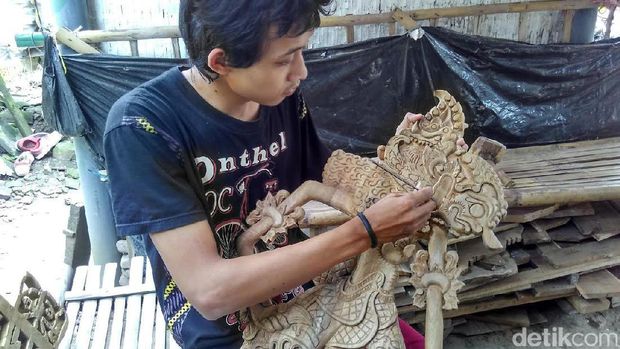 Manfaatkan Limbah, Perajin Asal  Blitar Raup Untung Puluhan Juta