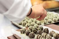 Merayakan Dengan Kreasi Cokelat Dan Hidangan merayakan dengan kreasi cokelat dan hidangan
