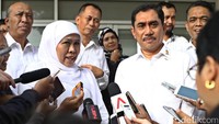 Menteri Sosial Khofifah Indar Parawansa bersama Ketua BNPT Suhardi Alius terlihat mengunjungi RPSA Bambu Apus, Jakarta Timur, Senin (6/2/2017).