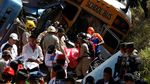 Bus vs Truk di Honduras, 16 Orang Tewas
