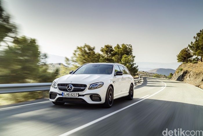 Mercedes-AMG E63 S Estate, Mobil Keluarga yang Bertenaga