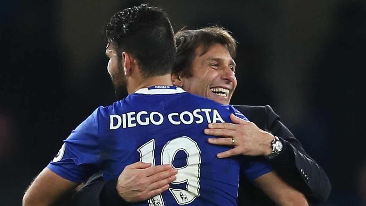 Foto: Diego Costa dan Antonio Conte (Steve Bardens/Getty Images)