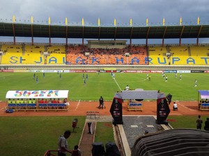 Gol Penalti Marlon Da Silva Menangkan Persiba atas Persela
