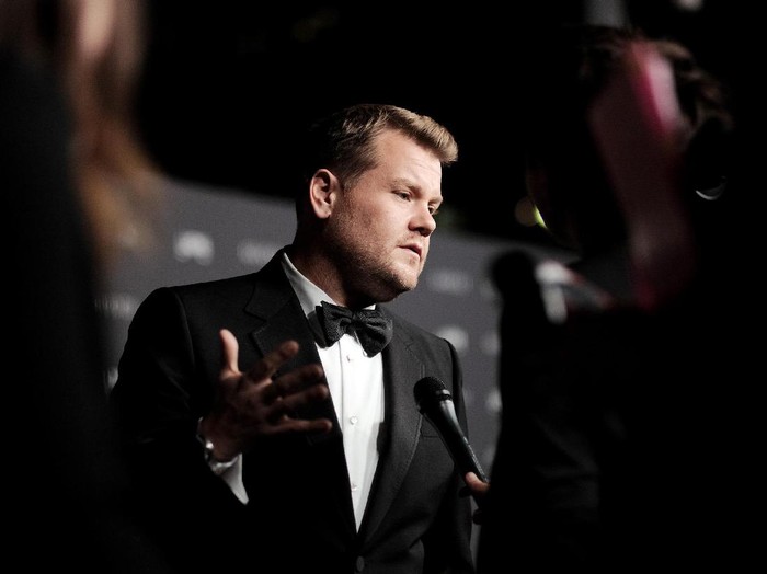 LOS ANGELES, CA - OCTOBER 29:  TV personality James Corden, wearing Gucci, attends the 2016 LACMA Art + Film Gala honoring Robert Irwin and Kathryn Bigelow presented by Gucci at LACMA on October 29, 2016 in Los Angeles, California.  (Photo by Mike Windle/Getty Images for LACMA)