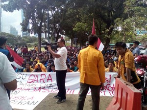 Begini Suasana Demo Mahasiswa di Rumah SBY di Mega Kuningan