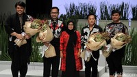 Pergelaran SAVANA MURIA : The Authentic Kudus Embroidery mempersembahkan karya Ariy Arka bersama tiga desainer lainnya, Rudy Chandra, Defrico Audy dan Ivan Gunawan.