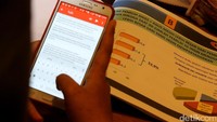 Jurnalis mencatat hasil  survei elektabilitas 3 pasangan cagub-cawagub DKI Jakarta yang dilakukan oleh lembaga Median.