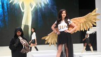 Jessica Iskandar saat tampil di acara Indonesia Fashion Week di JCC, Jakarta Pusat beberapa waktu lalu. Pool/Ismail/detikFoto.