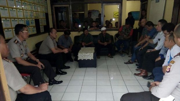 Kondisi di Mapolsek Cisolok, Sukabumi, Senin (6/2/2017).