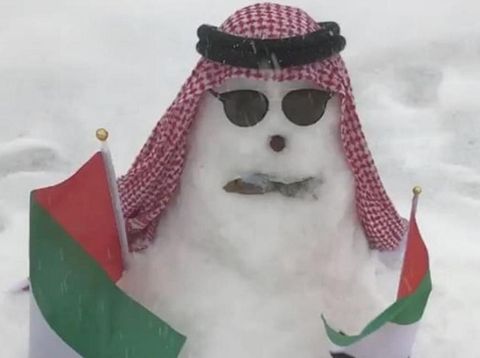 Salju langka turun di Uni Emirat Arab