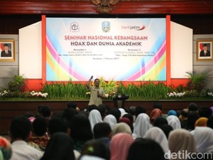 Gus Ipul Ajak Generasi Muda Manfaatkan Internet untuk Hal Positif