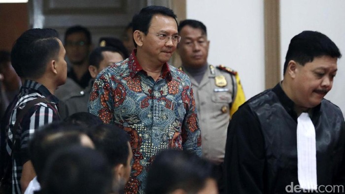 Soal Penonaktifan Ahok, Kemendagri Tunggu Tuntutan Jaksa
