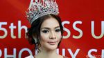 Yang Baju Merah Jangan Sampai Lolos, Cantiknya Kezia Warouw