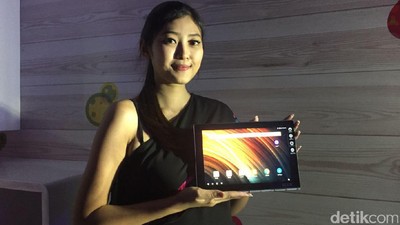 Unboxing Lenovo Yoga Book