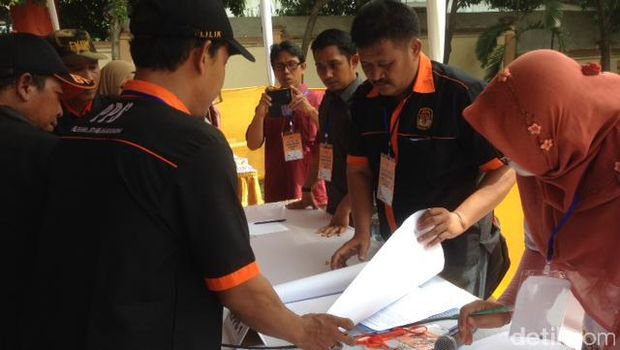 Simulasi pencoblosan di Jakarta Timur. 